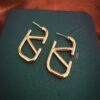 SHEIN 1pc Minimalist V-Shaped Metal Stud Earring Gold