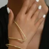 SHEIN Minimalist Exaggerated Geometric Bangle