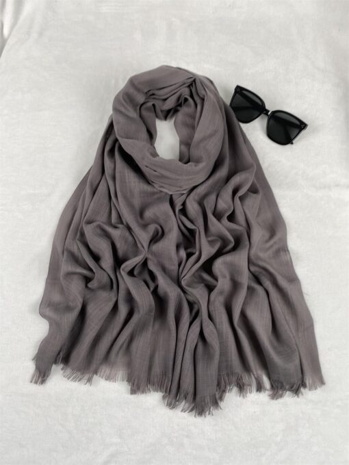SHEIN Minimalist Fashionable Versatile Viscose Maxi Muslim Headscarf