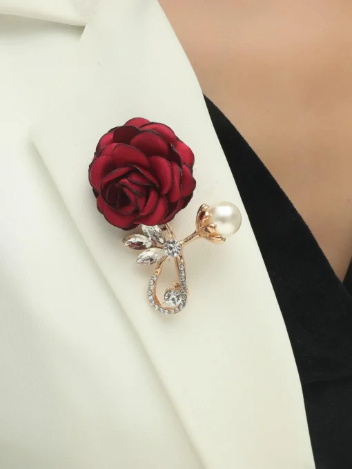 SHEIN Flower & Faux Pearl Decor Brooch Valentines