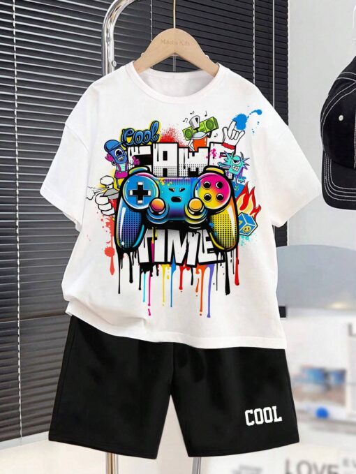 SHEIN Tween Boys' Casual Simple Video Game Printed Short Sleeves T-Shirt And Shorts Set