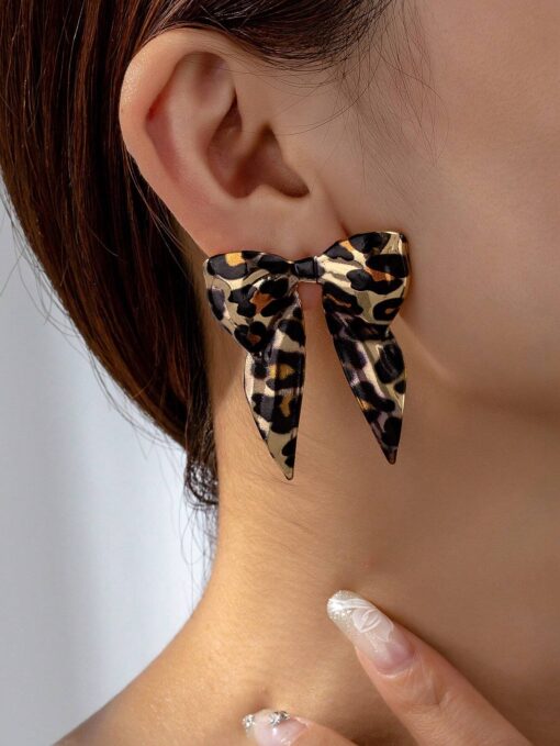 SHEIN Animal Leopard Print Bow Earring