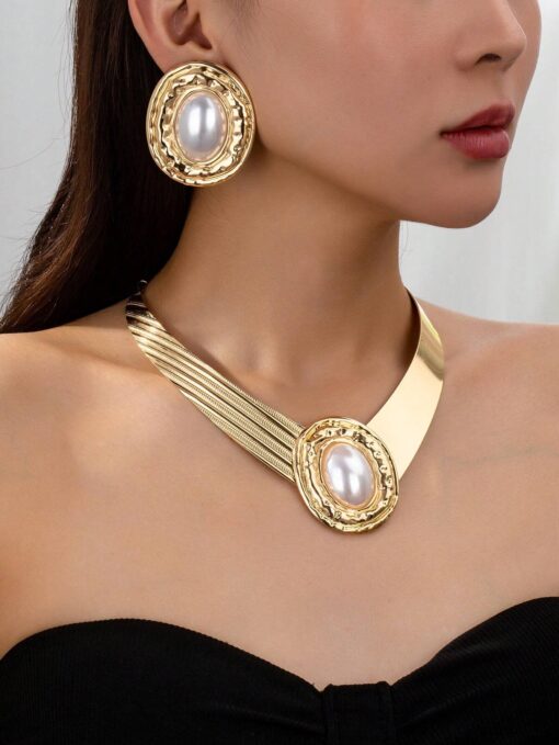 SHEIN 1set Luxury Exaggerated Creative Metal Large Pearl Stud Earrings