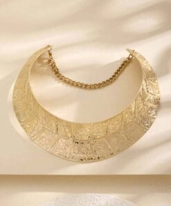 SHEIN European And American Exaggerated Golden Leaf Print Necklace