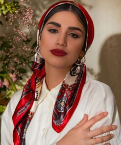 SHEIN Fashionable Chain Pattern Satin Red Square Scarf
