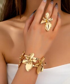 SHEIN 2 Pcs Flower Floral Cuff Bangle Bracelet Ring Set Women Spring Floral Jewelry Set