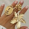 SHEIN 3pcs Exaggerated Metal Large Floral & Bead Spiral Ring Set