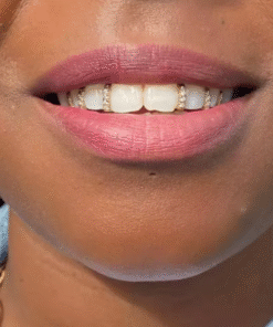 SHEIN Fashionable Cubic Zirconia Tooth Decor