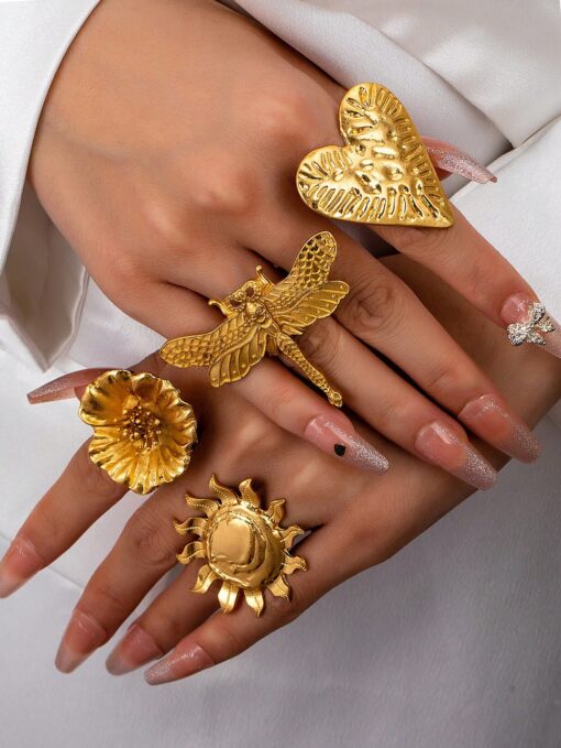 SHEIN 4 Pcs Flower Heart Rings Set